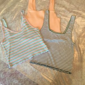 American Eagle tops Medium